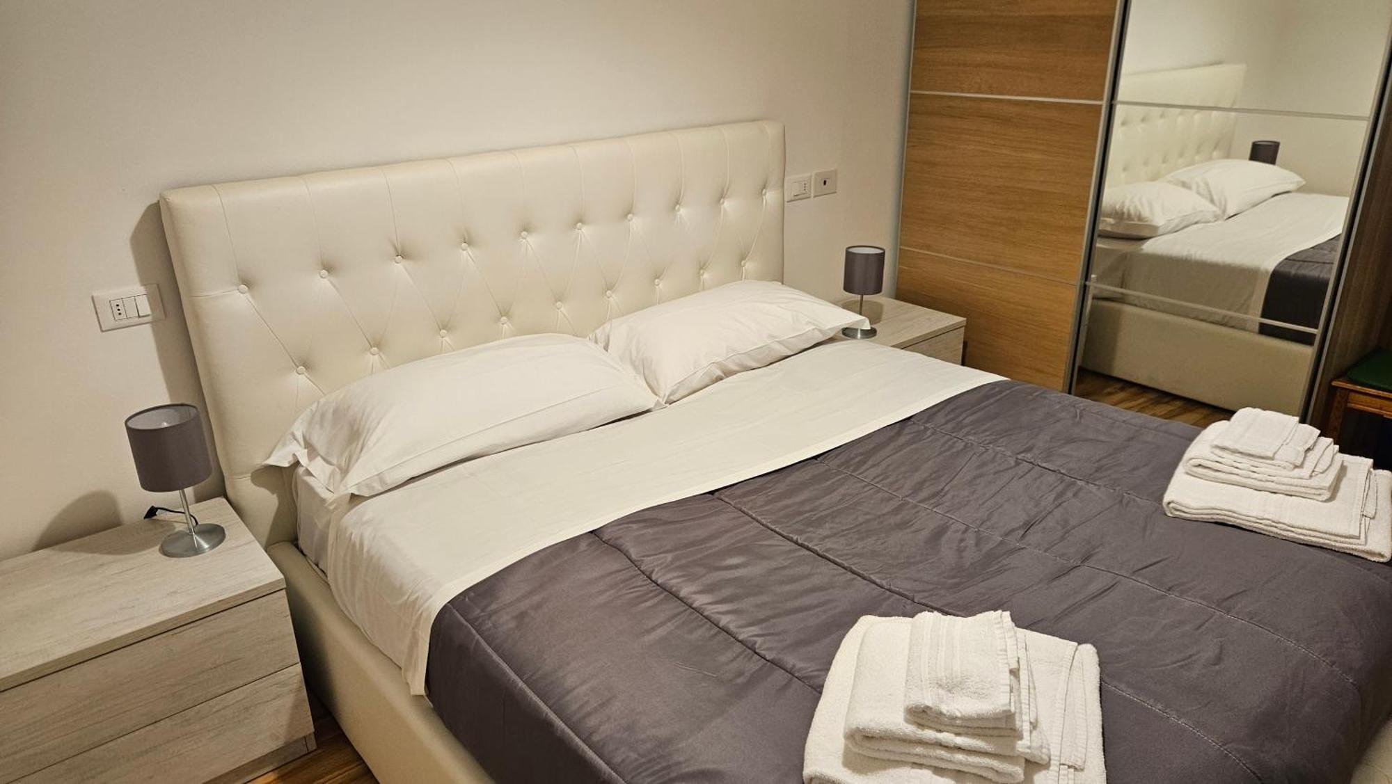 Appartement Residenza Ugo Bassi à Bologne Extérieur photo